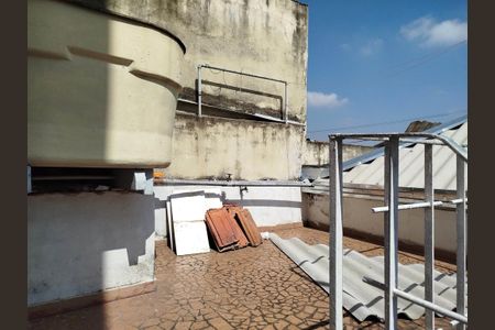 Casa à venda com 100m², 2 quartos e sem vaga Casa à venda com 100m², 2 quartos e sem vagaQuintal