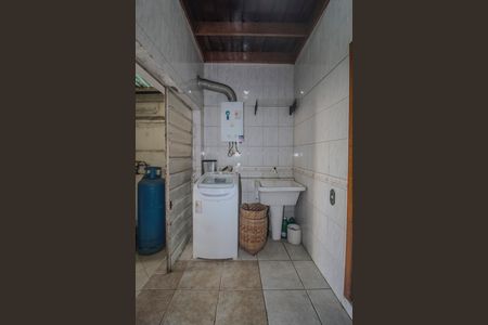 Casa à venda com 250m², 3 quartos e 2 vagas Casa à venda com 250m², 3 quartos e 2 vagasÁrea de Serviço