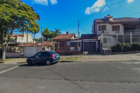 Casa à venda com 250m², 3 quartos e 2 vagas Casa à venda com 250m², 3 quartos e 2 vagasPlaca