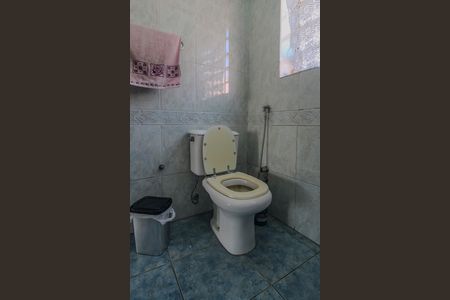 Casa à venda com 250m², 3 quartos e 2 vagas Casa à venda com 250m², 3 quartos e 2 vagasBanheiro da Suíte