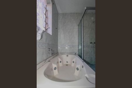 Casa à venda com 250m², 3 quartos e 2 vagas Casa à venda com 250m², 3 quartos e 2 vagasBanheiro da Suíte