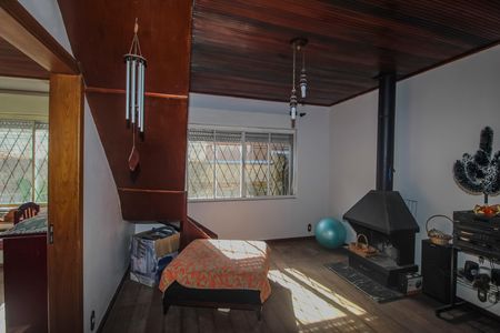 Casa à venda com 250m², 3 quartos e 2 vagas Casa à venda com 250m², 3 quartos e 2 vagasSala 2
