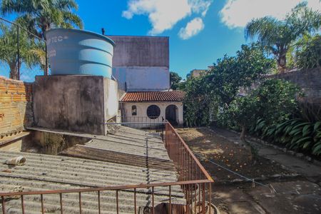 Casa à venda com 250m², 3 quartos e 2 vagas Casa à venda com 250m², 3 quartos e 2 vagasVista