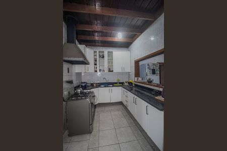 Casa à venda com 250m², 3 quartos e 2 vagas Casa à venda com 250m², 3 quartos e 2 vagasCozinha