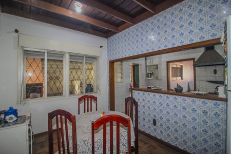 Casa à venda com 250m², 3 quartos e 2 vagas Casa à venda com 250m², 3 quartos e 2 vagasCozinha