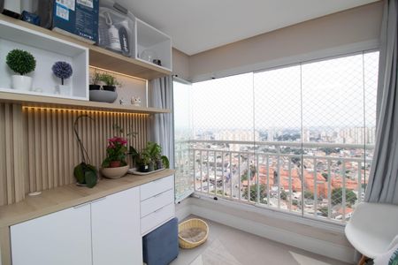 Apartamento à venda com 68m², 3 quartos e 2 vagasSalaVaranda - Sala