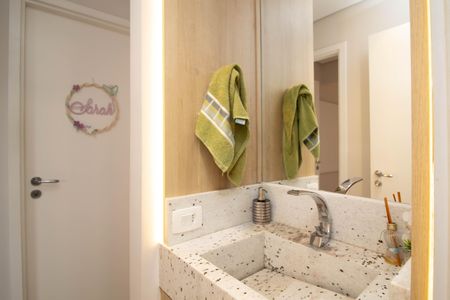 Apartamento à venda com 68m², 3 quartos e 2 vagasBanheiro- Social