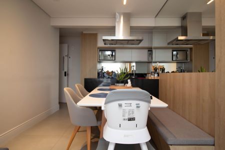 Apartamento à venda com 68m², 3 quartos e 2 vagasSala