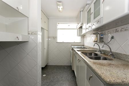 Apartamento à venda com 115m², 3 quartos e 2 vagasCozinha
