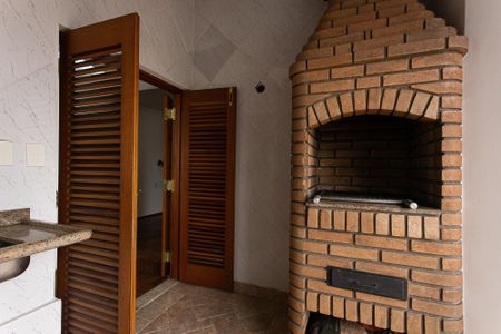 Apartamento à venda com 115m², 3 quartos e 2 vagasChurrasqueira