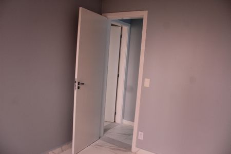 Quarto 1 de apartamento para alugar com 2 quartos, 44m² em Setor Negrão de Lima, Goiânia