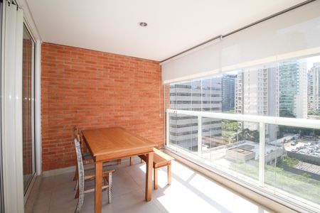 Apartamento para alugar com 62m², 1 quarto e 2 vagasVaranda