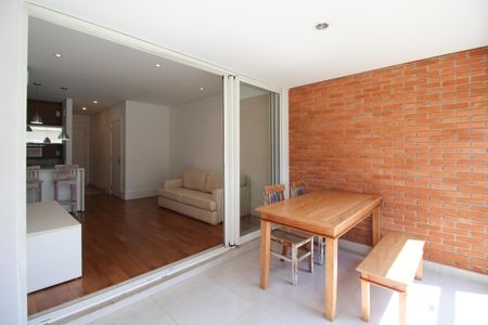 Apartamento para alugar com 62m², 1 quarto e 2 vagasVaranda