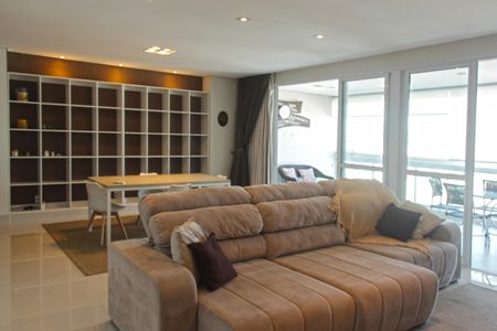 Apartamento para alugar com 106m², 1 quarto e 1 vagaSala