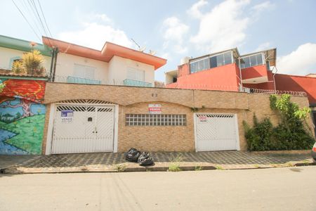 Casa à venda com 177m², 4 quartos e 3 vagasFachada