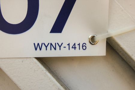 Casa à venda com 177m², 4 quartos e 3 vagasPlaca instalada em 24/03/2026 com o código WYNY-1416