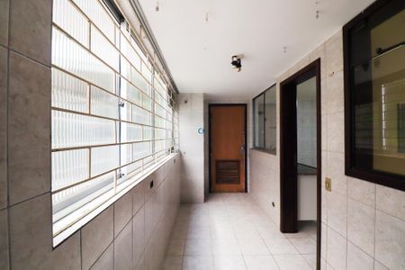 Apartamento para alugar com 133m², 3 quartos e 2 vagas Apartamento para alugar com 133m², 3 quartos e 2 vagasÁrea de Serviço