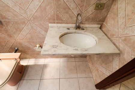 Apartamento para alugar com 133m², 3 quartos e 2 vagas Apartamento para alugar com 133m², 3 quartos e 2 vagasBanheiro Social