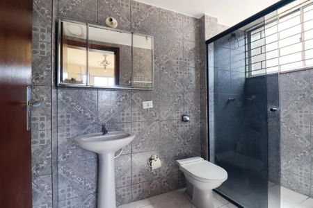 Apartamento para alugar com 133m², 3 quartos e 2 vagas Apartamento para alugar com 133m², 3 quartos e 2 vagasBanheiro da Suite