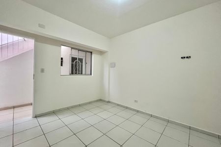 Apartamento para alugar com 24m², 1 quarto e sem vaga Apartamento para alugar com 24m², 1 quarto e sem vagaSala/Quarto