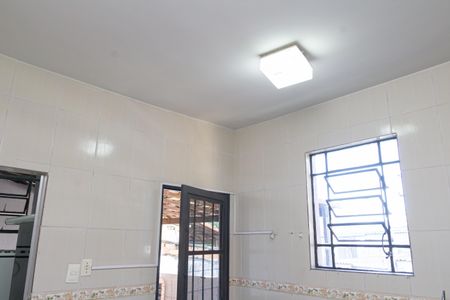 Casa para alugar com 200m², 3 quartos e 2 vagasCozinha