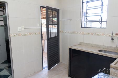 Casa para alugar com 200m², 3 quartos e 2 vagasCozinha