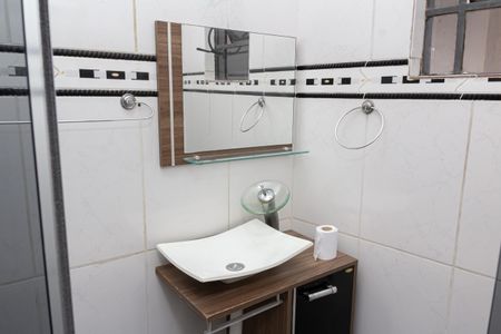 Casa para alugar com 200m², 3 quartos e 2 vagasBanheiro 2