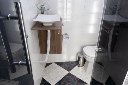 Casa para alugar com 200m², 3 quartos e 2 vagasBanheiro da Suíte