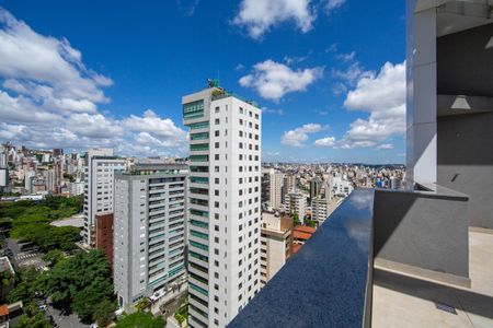 Apartamento à venda com 168m², 3 quartos e 3 vagas Apartamento à venda com 168m², 3 quartos e 3 vagasVISTA