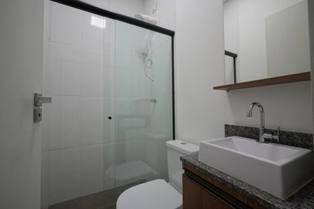 Banheiro de kitnet/studio para alugar com 1 quarto, 18m² em Vila Mariana, São Paulo