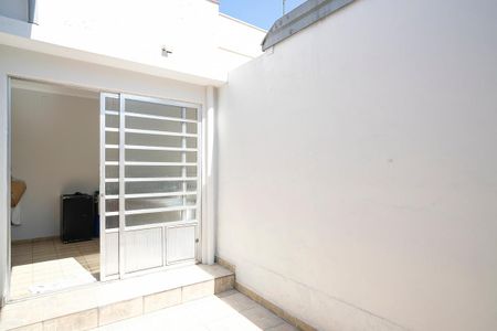 Casa para alugar com 236m², 3 quartos e 3 vagasQuintal