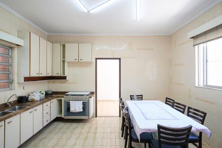 Casa para alugar com 236m², 3 quartos e 3 vagasCozinha