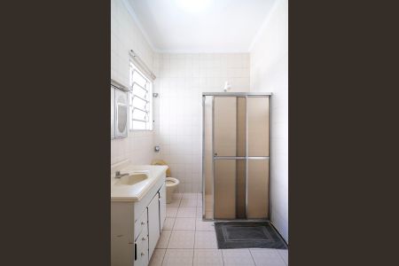 Casa para alugar com 236m², 3 quartos e 3 vagasBanheiro