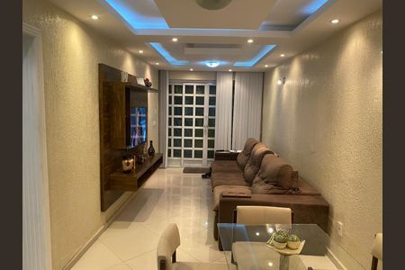 Casa à venda com 330m², 3 quartos e 2 vagas