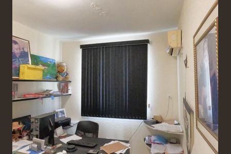 Casa à venda com 330m², 3 quartos e 2 vagas