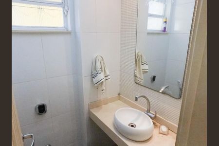 Casa à venda com 330m², 3 quartos e 2 vagas