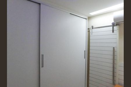 Casa à venda com 330m², 3 quartos e 2 vagas