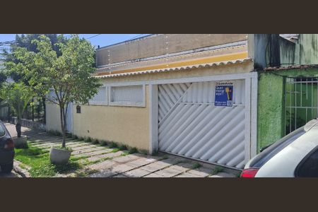 Casa à venda com 330m², 3 quartos e 2 vagas
