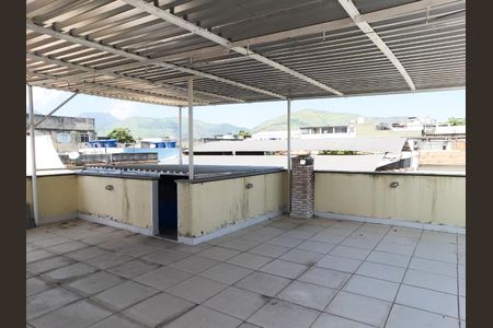 Casa à venda com 330m², 3 quartos e 2 vagas