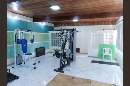 Casa à venda com 330m², 3 quartos e 2 vagas