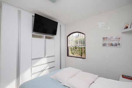 Casa à venda com 170m², 3 quartos e 2 vagas Casa à venda com 170m², 3 quartos e 2 vagasQuarto 5