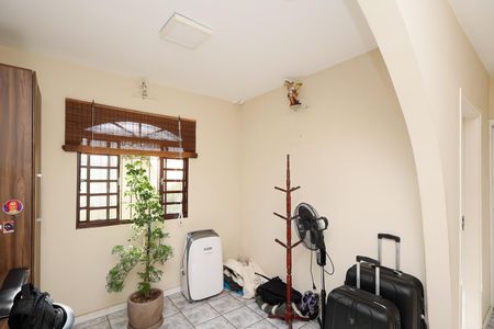 Casa à venda com 170m², 3 quartos e 2 vagas Casa à venda com 170m², 3 quartos e 2 vagasQuarto 4