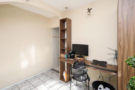 Casa à venda com 170m², 3 quartos e 2 vagas Casa à venda com 170m², 3 quartos e 2 vagasQuarto 4