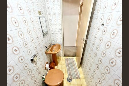 Casa à venda com 105m², 3 quartos e 1 vagaBanheiro
