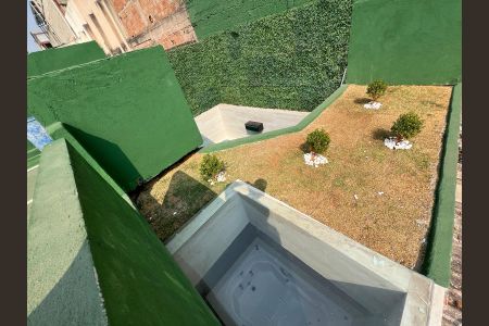 Casa à venda com 210m², 3 quartos e 2 vagas Casa à venda com 210m², 3 quartos e 2 vagasÁrea externa