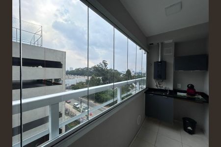 Varanda integrada com a área de Serviço de apartamento para alugar com 2 quartos, 42m² em Jurubatuba, São Paulo