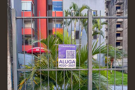 Apartamento para alugar com 54m², 2 quartos e 1 vaga Apartamento para alugar com 54m², 2 quartos e 1 vagaPlaca Instalada na Fachada