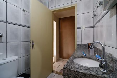Casa à venda com 179m², 5 quartos e 3 vagasCasa 1 - Banheiro