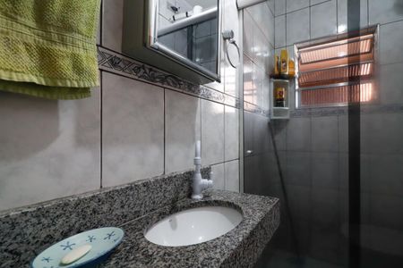 Casa à venda com 179m², 5 quartos e 3 vagasCasa 2 - Banheiro