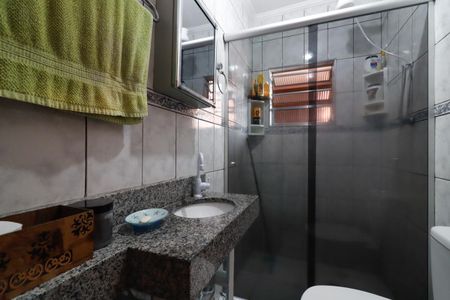Casa à venda com 179m², 5 quartos e 3 vagasCasa 2 - Banheiro